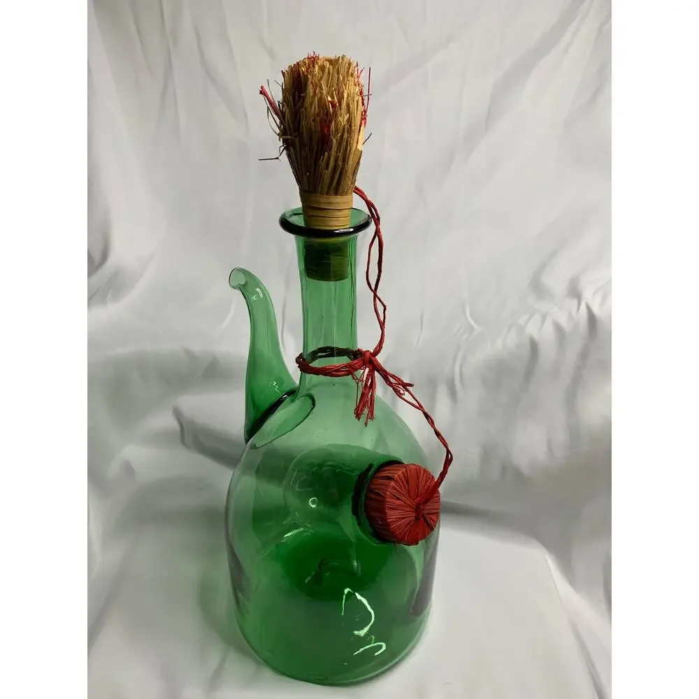 Unbranded striking vintage